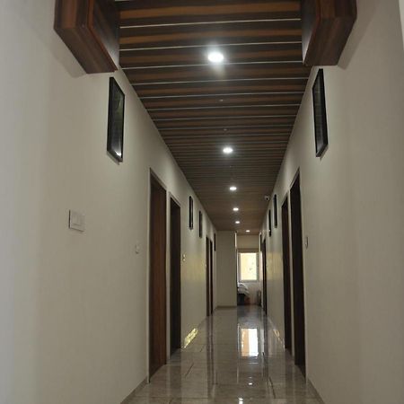 Hotel The Grand Shiva Gondal エクステリア 写真