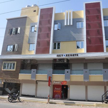 Hotel The Grand Shiva Gondal エクステリア 写真