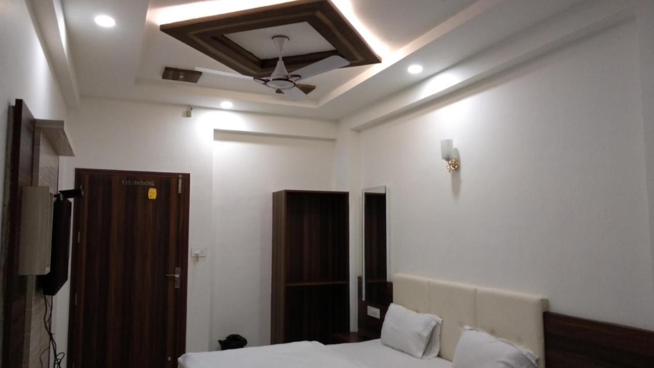 Hotel The Grand Shiva Gondal エクステリア 写真