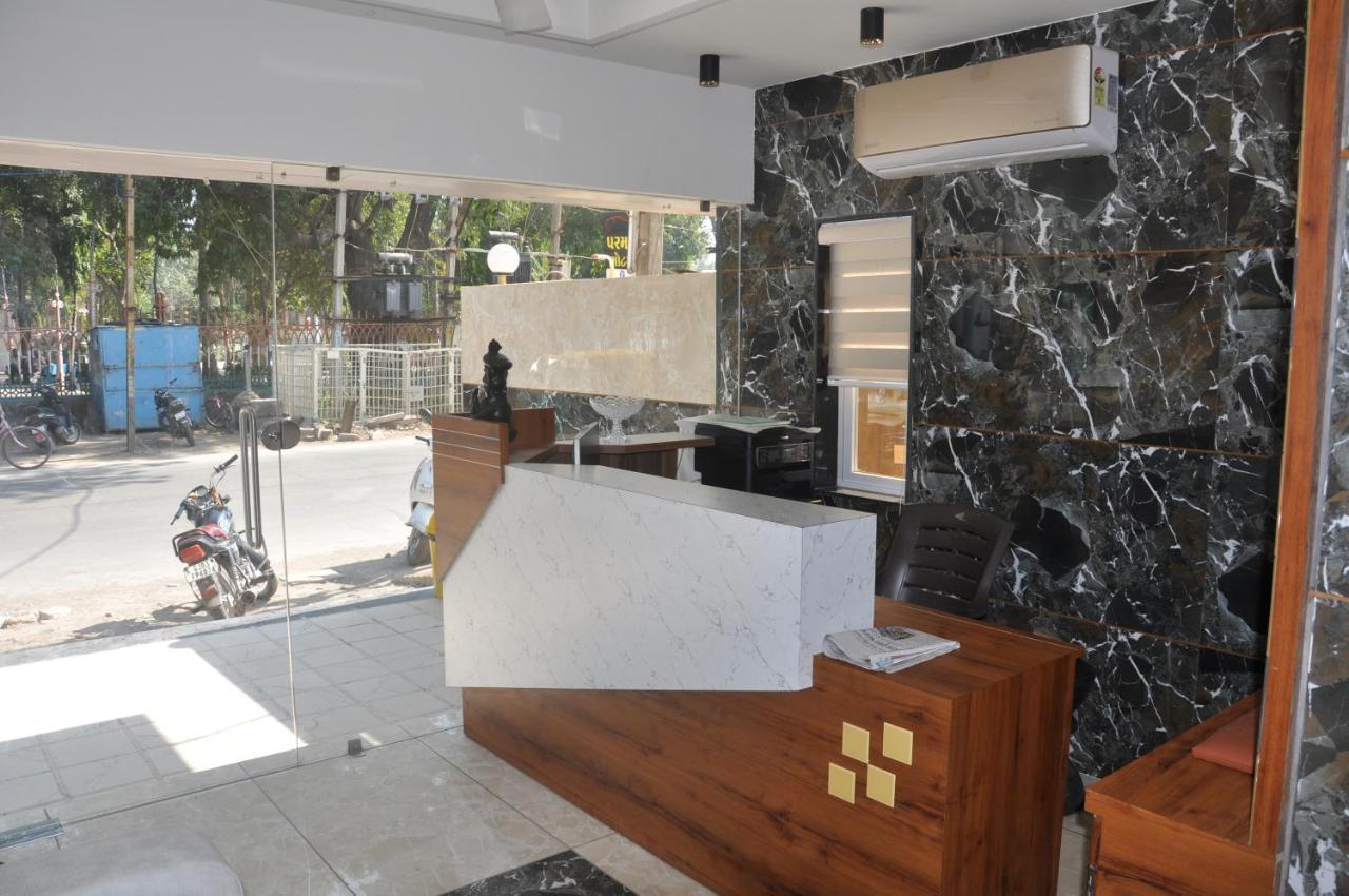 Hotel The Grand Shiva Gondal エクステリア 写真