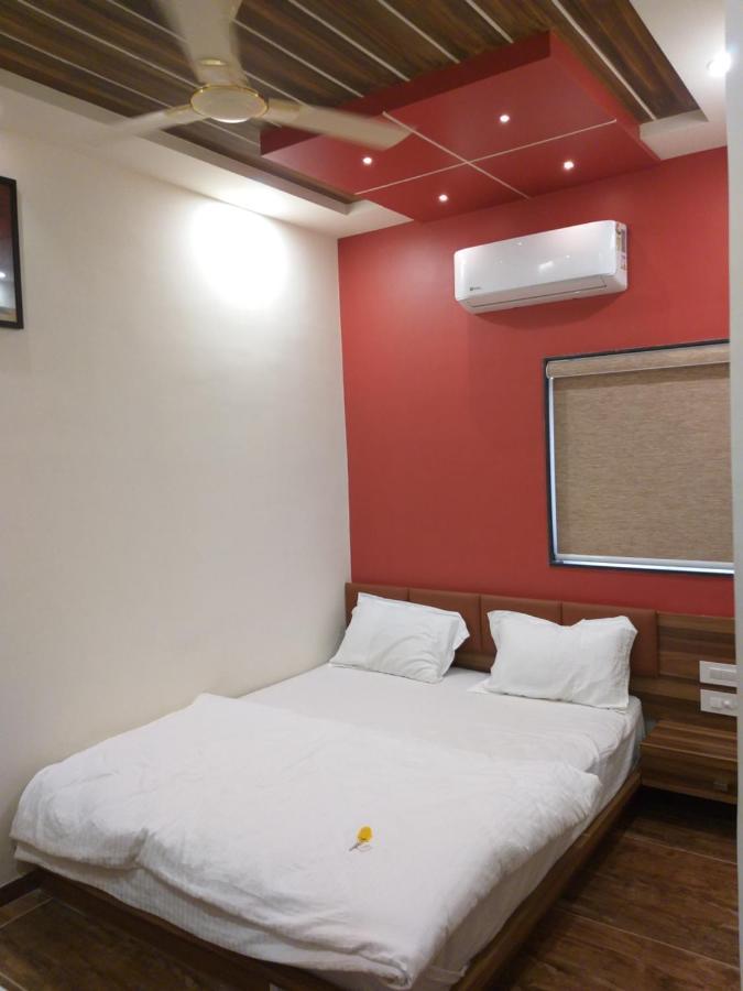 Hotel The Grand Shiva Gondal エクステリア 写真