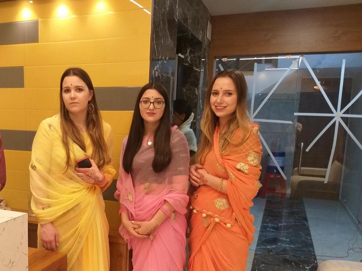 Hotel The Grand Shiva Gondal エクステリア 写真