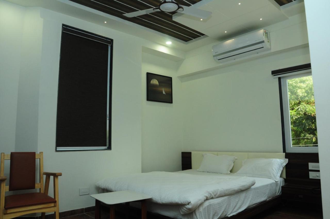 Hotel The Grand Shiva Gondal エクステリア 写真